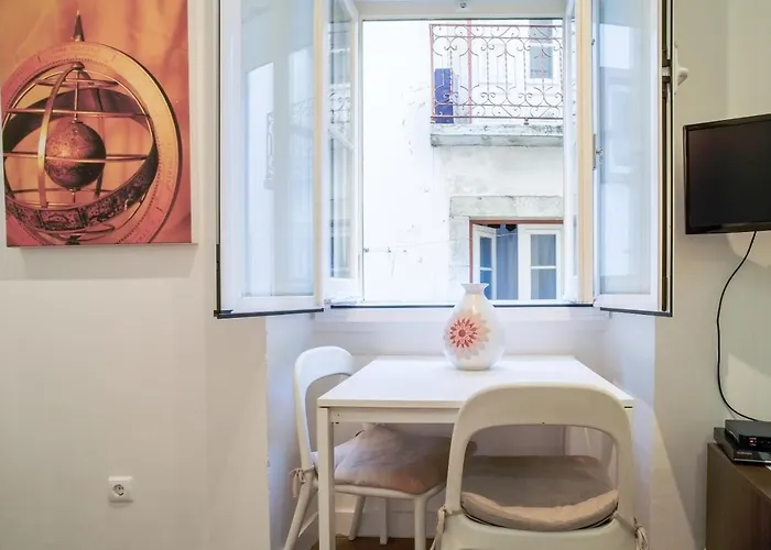 Alfama S. Pedro Typical * Lisboa