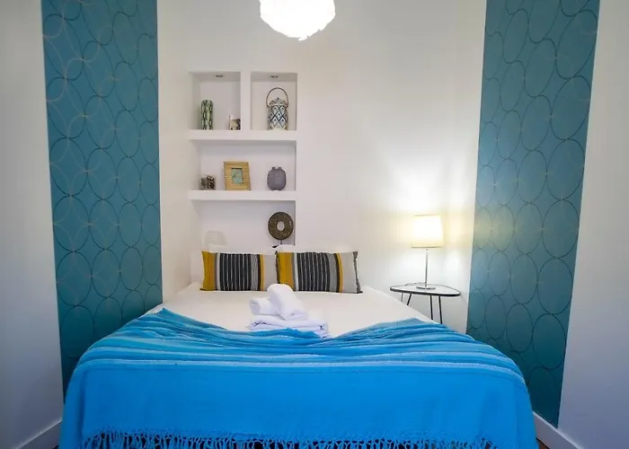 Alfama S. Pedro Typical *