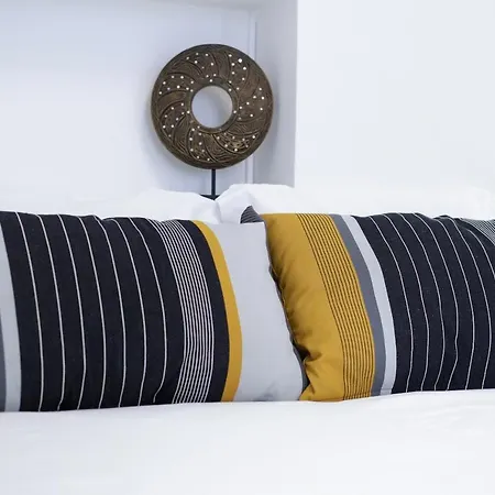 Alfama S. Pedro Typical アパート